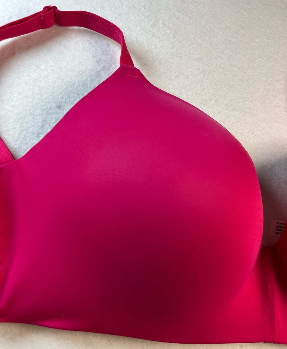 Victoria's Secret Lightly Lined Wireless Bra in Vibrant  hot pink,Barbiecore